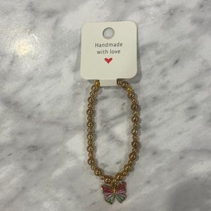 Kid’s size gold colored bracelet